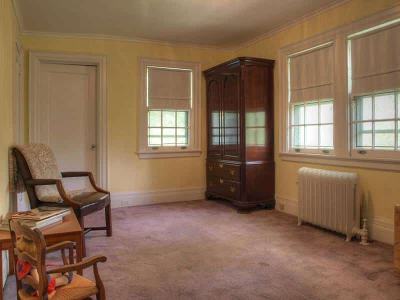 bedroom4
