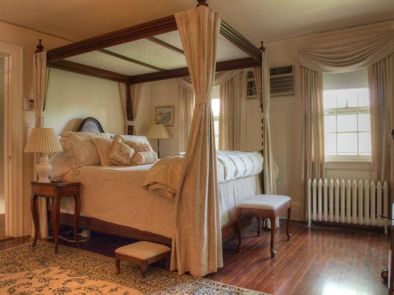 master-bedroom